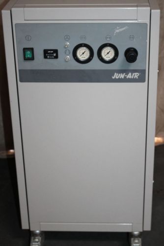 Jun Air Compressor 600-25M 25 liters Low Noise Medical/Dental Air Compressor