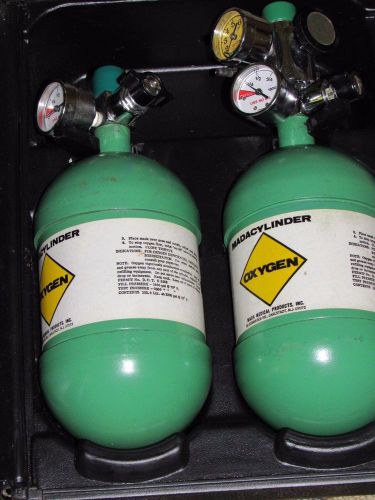 Madacylinder 2 oxygen tanks, regulator, mada cylinder case for sale