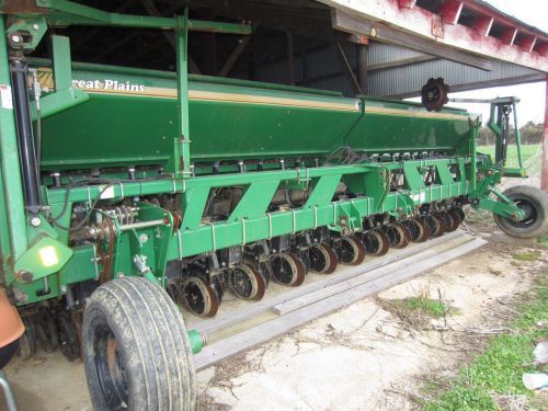 Great Plains 2020P Precision Seeding System Drill 10&#034; Spacing with Markers
