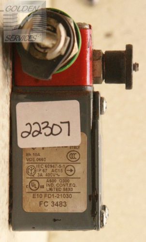 Pizzato FC 3483 Safety Limit Switch 400V 3A