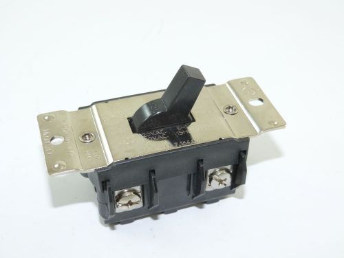 Leviton MS402-DS 40a 600v Motor Starter Switch 2P Single Throw Disc New