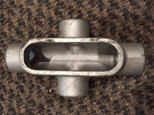 CROUSE HINDS 3/4 INCH X27 CONDULET FITTING CAST IRON