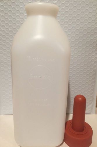 Calf suckle bottle and nipple complete plastic high quality dairy 2 quart for sale