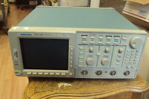 Tektronix TDS520A 500MHz Oscilloscope