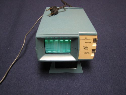 Tektronix 221 Small Portable Oscilloscope for Battery or AC Operation in a Case