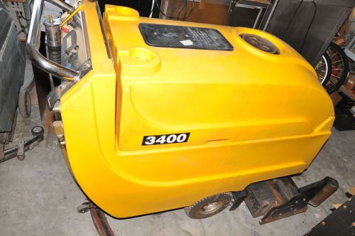 Tomcat 3400 33&#034; walk behind battery scrubber floor machine 24v for sale