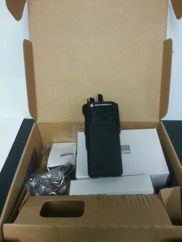 Motorola XPR 7350 Brand new inbox radio with charger