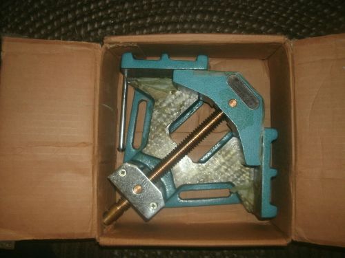 new in box ,cental forge 4 inch angle vise