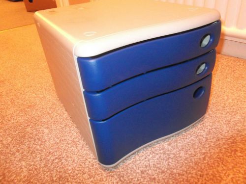 desk / office 3 drawer unit, filing box, plastic ideal garage / workshop