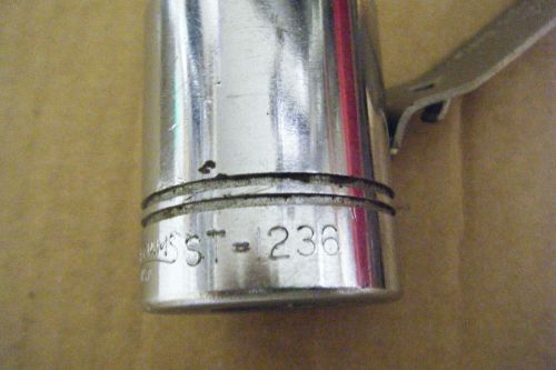 Williams socket 1 1/8  st-1236  1/2 in drive, 12 points for sale