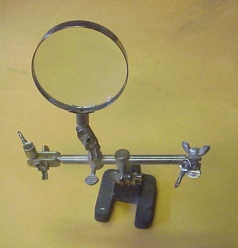 Hands Free Soldering Magnifying Glass Adjustable to Multiple Positions