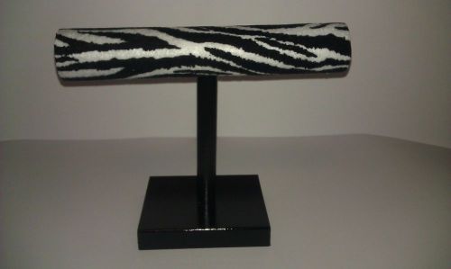 T Bar Zebra Pattern Bracelet Holder