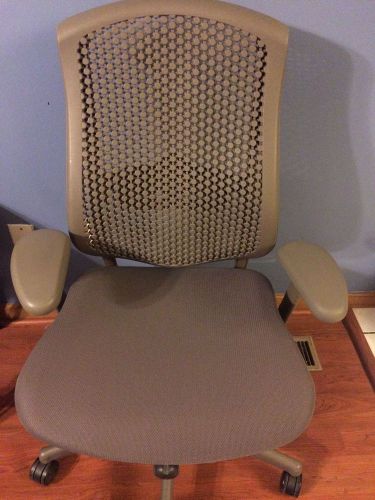 Herman Miller Celle Chair - Gray Finish, Adjustable Arms