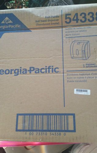 Georgia pacific roll towel dispenser