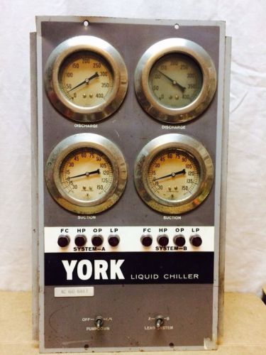 York Liquid Chiller Discharge &amp; Compound Suction Gauge Panel AC RRD  0487