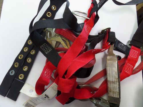 SPIDER HARNESS WITH CLIMBING HOOKS