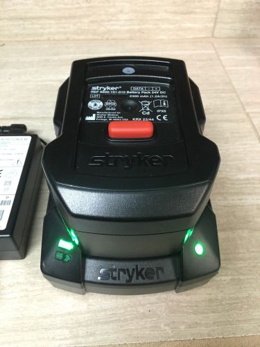 USED STRYKER POWER PRO SMRT BATTERY AND CHARGER