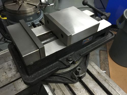 BRAND NEW Machine Tool Vise 8&#034; With Swival Base 8-1/2&#034; Opening Bemato