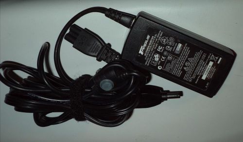 Original Targus 800-0111-001A AC Power Adapter 65W w Tip No 3 Od:5.5mm Id:2