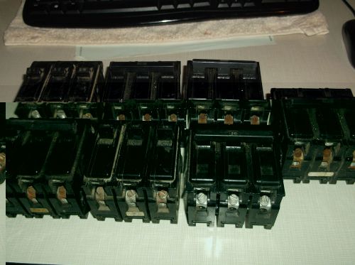 Und. Lab Inc. Lot of 3 pole Breakers (5-30amp and 2-20amp)