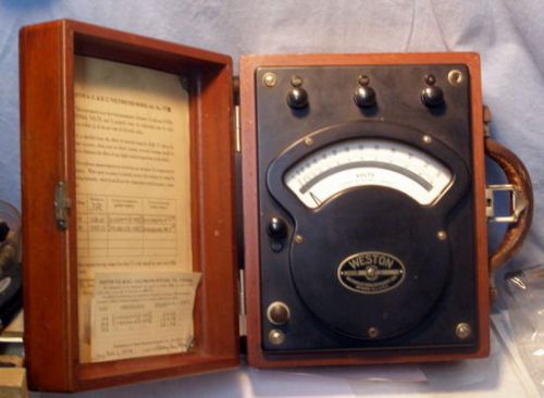 ** WESTON -- AC/DC voltmeter -- Model 341 -- dated 1942 -- WWII - Military ??