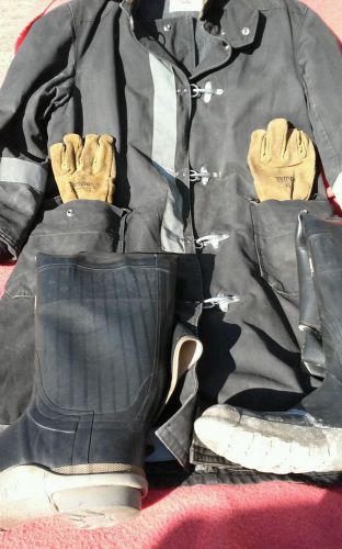 Vintage turn out gear size 46 Globe Coat  Servus Boots + Gloves RFD Fireman gear