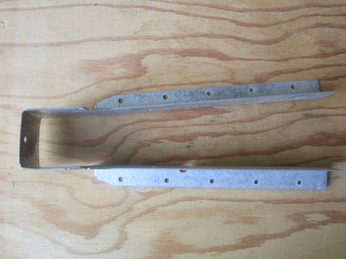 (50) Simpson Strong Tie IUT 11 Joist Hangers,Will Sell Fewer ***See Remarks