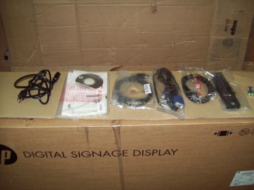 LOT OF 2 HP LD4710 LCD DIGITAL SIGNAGE DISPLAY XG826AA#ABA
