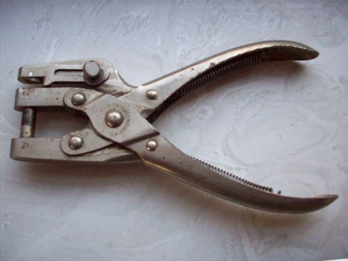 Vintage W. Schollhorn Co. Hole / Leather Punch Scraping Booking New Haven, CT