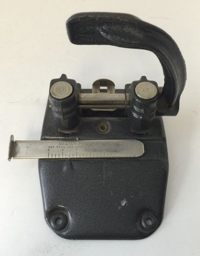 VINTAGE MASTER PRODUCTS 3275B HEAVY DUTY 2 HOLE PAPER PUNCH  SOLID