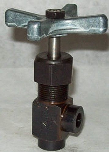 Deltrol 1/8&#034; 10000 psi steel angle needle valve sm102s1 for sale