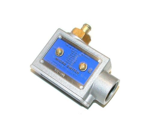 NEW HONEYWEL MICRO SWITCH BZE-2RQ  ROLLER LIMIT  SWITCH 10 AMP  (2 AVAILABLE)