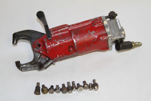 CHICAGO Pneumatic Alligator Squeeze Riveter 214 mdl W/SETS