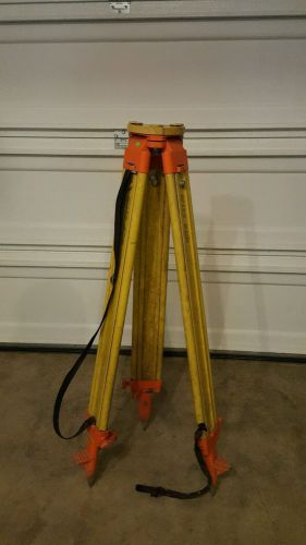 Leica Wild GST20 Surveying Tri Pod w/ Strap