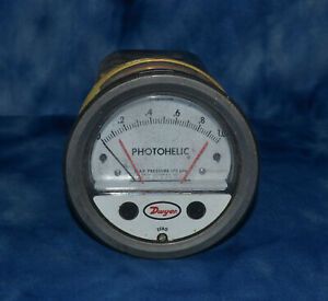 Dwyer Photohelic A3000 Pressure Switch Gage Meter 0-1.0 25 PSIG Differential