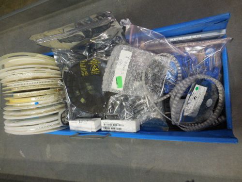LOT 19 MISC LOT OF ELECTRONIC COMPONENTS