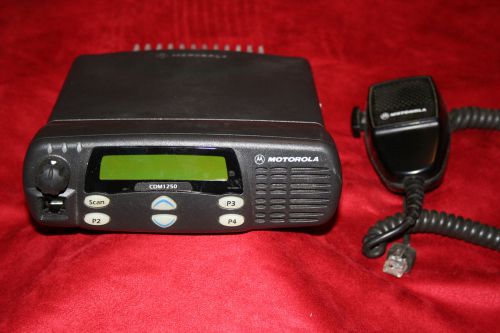 Motorola CDM1250 UHF 403-470Mhz 64Ch Two Way Mobile Radio AAM25RKD9AA2AN