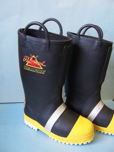 New thorogood hellfire model 807-6003 insulated boot lug sole size 9 1/2 wide for sale