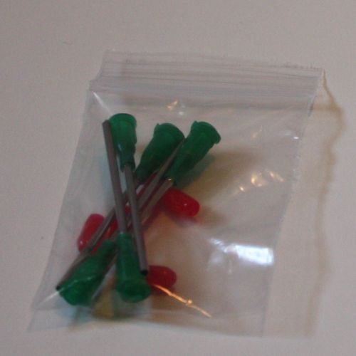 DISPOSABLE BLUNT FILL NEEDLE WITH CAP Green w/Red Latex-Free Un-Used Open Clean