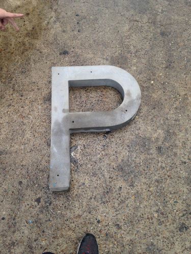 &#034; P &#034; Block Style Metal Letter 30 in L 22 in W Sign Statue Art Stamp unfinished