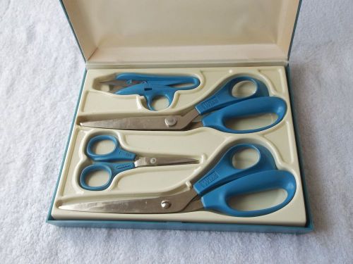 Vintage Wiss Wissper-Lite 4pc Scissor Set Blue Handle w/ Storage Case