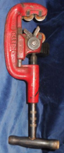 Vintage reed model 2-4  heavy duty pipe cutter tool cuts 1/2-2&#034; erie pa. usa for sale