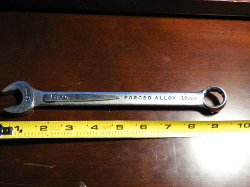 Easco Tool 63619 19mm x 17mm Combo Wrench