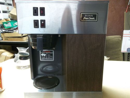 BUNN POUR-OMATIC  COMMERCIAL COFFEE BREWER- POUR IN TOP
