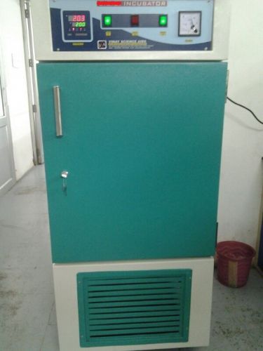 Incubator 40x40x40cm 0.1degree temperature