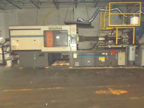 Cincinnati milacron injection molding machine, 440 ton, 54 oz shot for sale