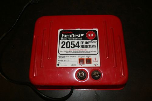 True Value FarmTest 2054-B  Deluxe Solid State electric fence controller