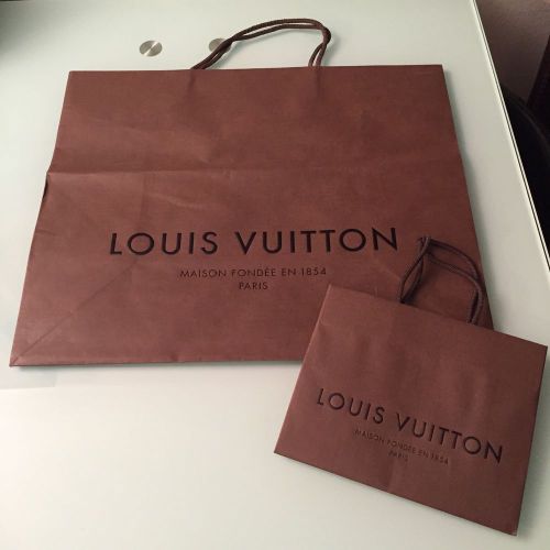2 For 1 Luise Vuitton Paper Gift Bag