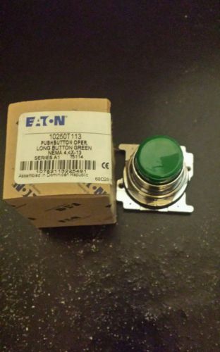 NEW IN BOX GENUINE Cutler Hammer 10250T113 GREEN PUSHBUTTON NEW