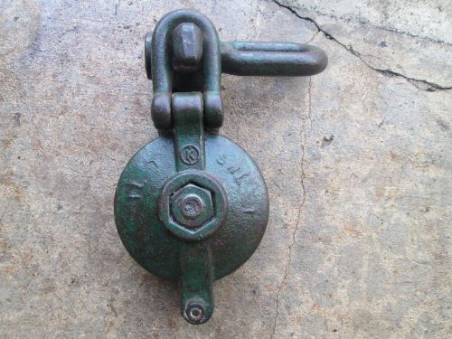 LARGE SWIVEL SNATCH BLOCK PULLEY EXCELLENT SHAPE